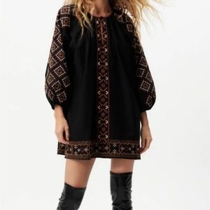 Zara mini Embroidered Dress size XS
